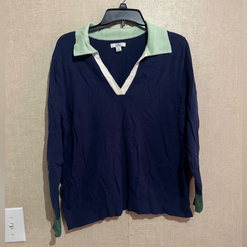 Croft & barrow women’s v neck shirt